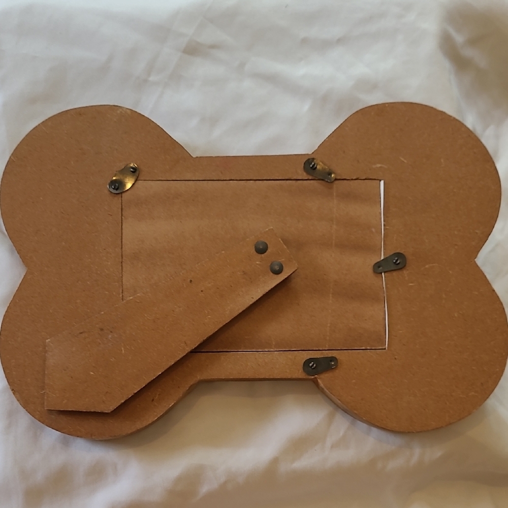 Geometric Bone-Shaped Photo Frame - Picture 4 of 4